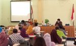Humas Pemkot Bekasi saat melakukan sosialisasi Tugas dan Fungsi Pejabat Pengelola Informasi dan Dokumentasi (PPID) di lingkup Satuan Pendidikan.