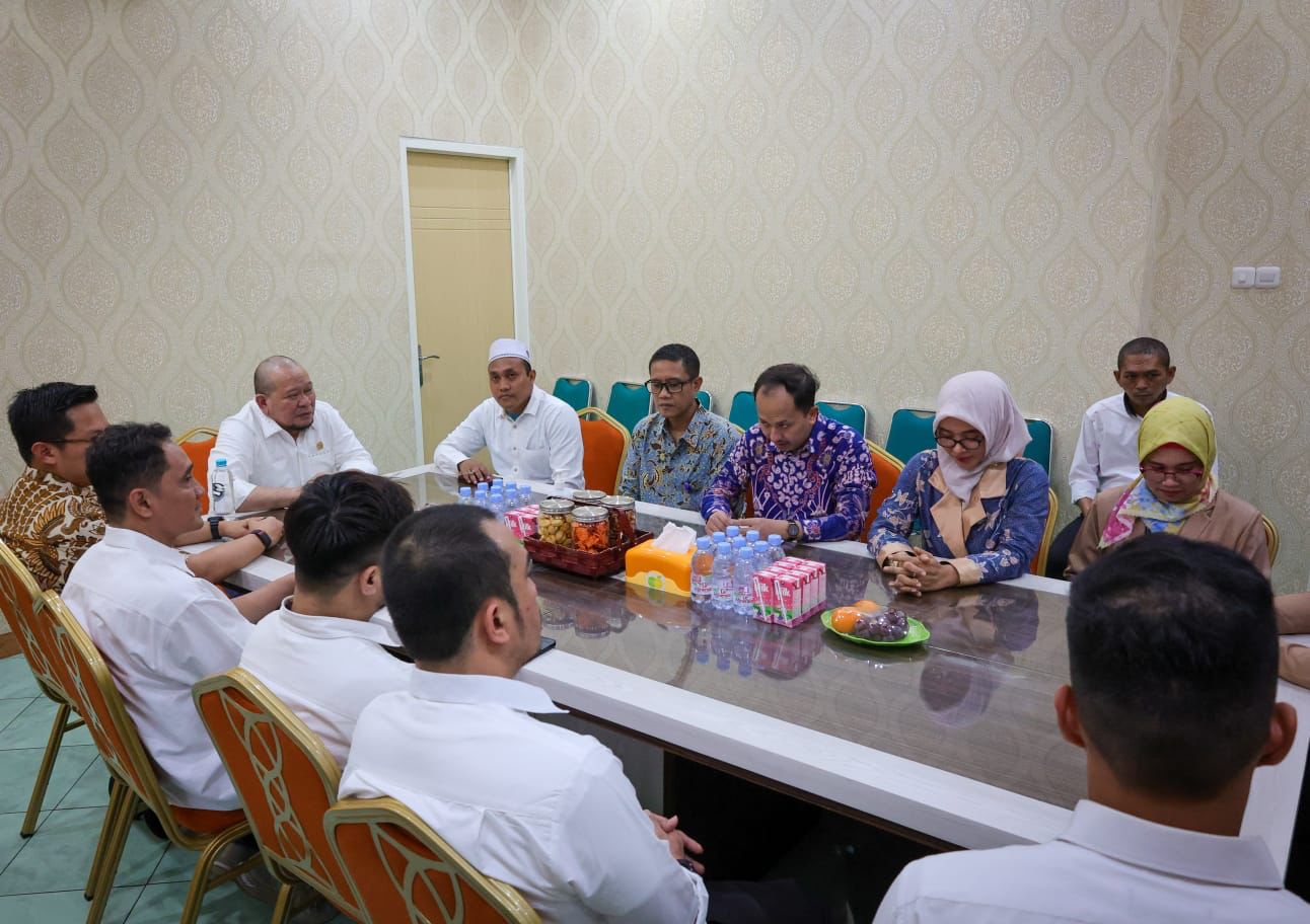 Ketua DPD RI, AA LaNyalla Mahmud Mattalitti mengunjungi Rumah Sakit Umum (RSU) Anwar Medika Sidoarjo/Foto: Dok DPR RI
